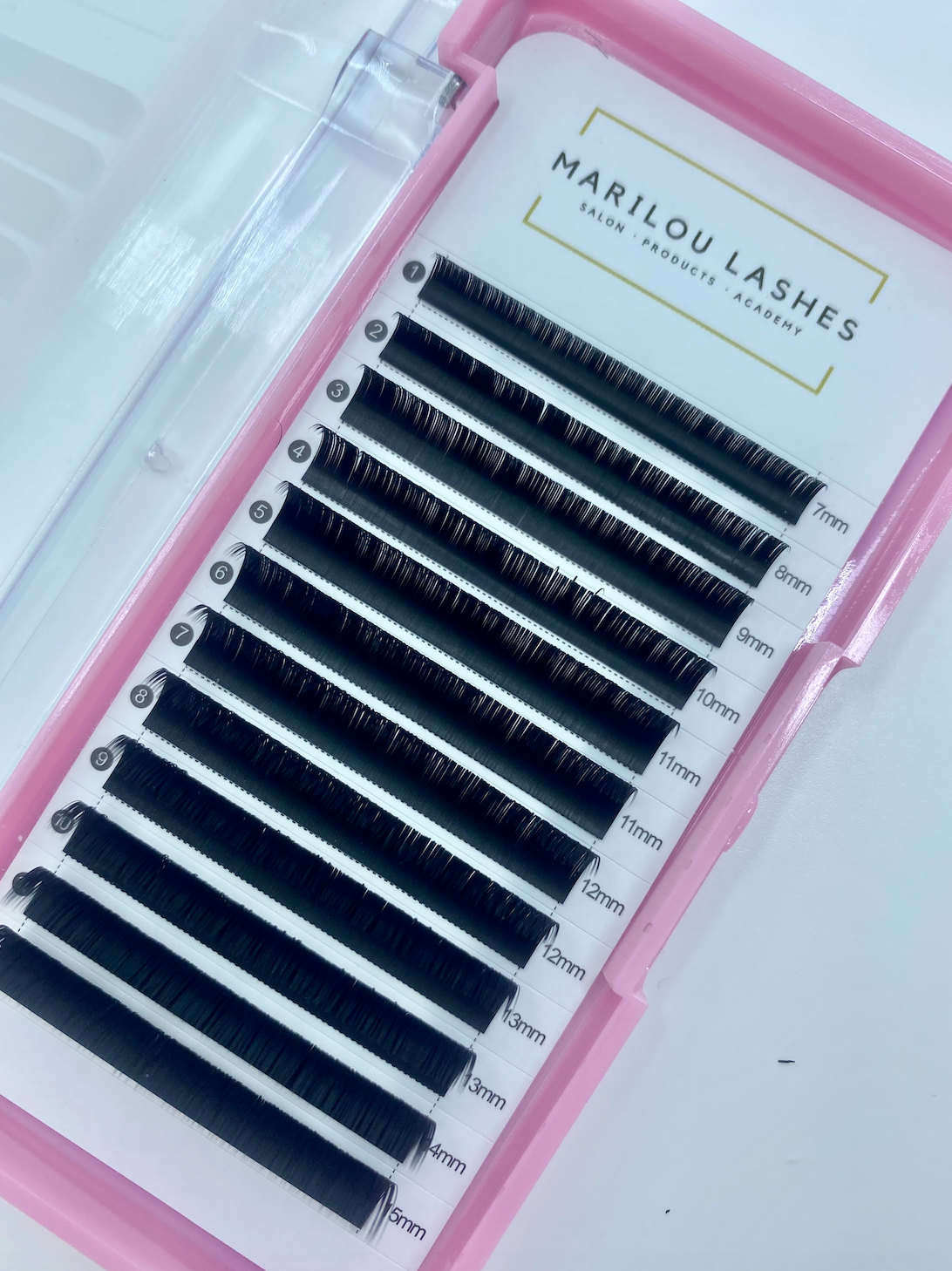 Marilou Lashes ApS logo